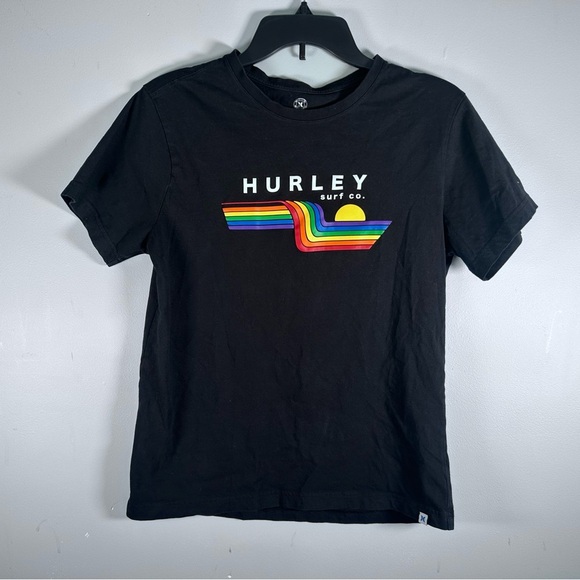 Hurley Surf Sunset Rainbow T-shirt in black. Size Med - Picture 1 of 3
